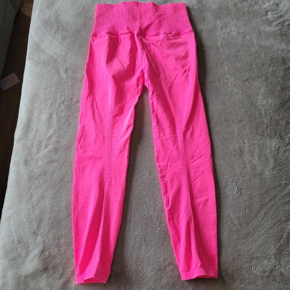 Free People Movement High Rise 7/8 Length Good Karma Leggings in Hot Pink - Picture 2 of 5
